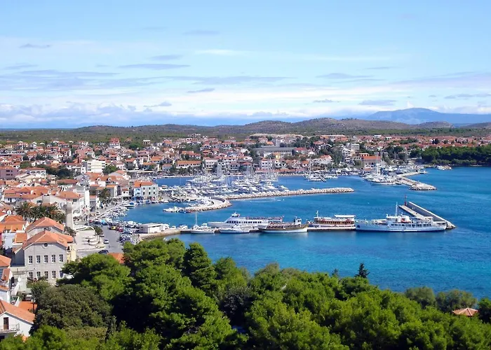 شقة With Parking Space - 19340 *